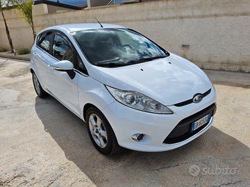 FORD FIESTA  mod. TITANIUM COME NUOVA