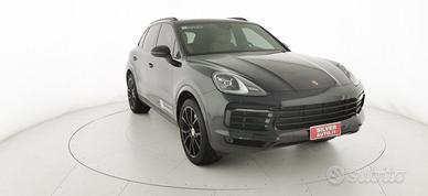 PORSCHE Cayenne 3.0 V6