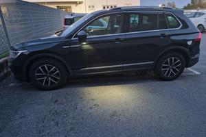 VOLKSWAGEN Tiguan 2ª serie - 2023