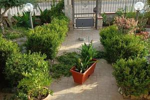 Villa di 300 m² con più di 5 locali e box auto dop