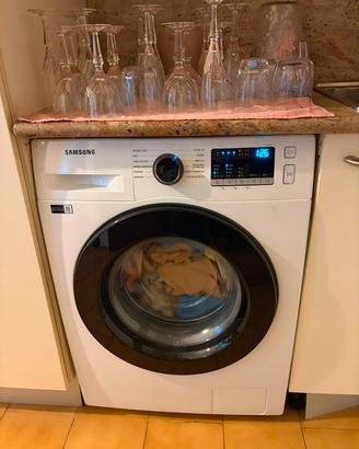 Lavatrice Samsung 9 kg 1400 giri Vapore igienizzan