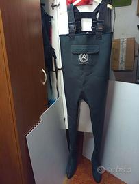 Tuta wading per la pesca