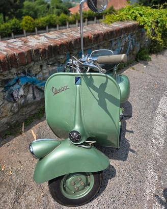 vespa 125 faro basso