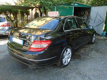 MERCEDES C 220 cdi Elegance 220000 KM