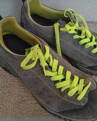 scarpe da montagna n.45 
