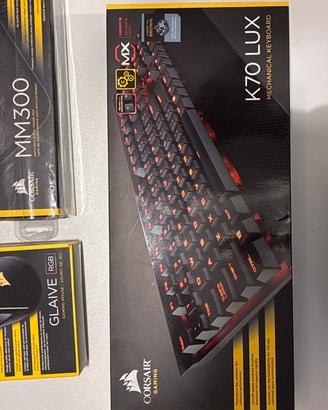 Kit gaming tastiera mouse e tappetino Corsair
