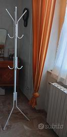 Attaccapanni verticale in metallo