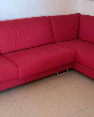 Divano Dierre Italia angolare tessuto rosso