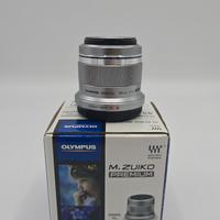 OLYMPUS 45 MM F1.8 SILVER