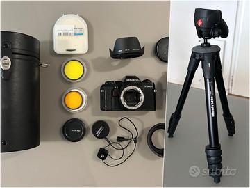 Materiale fotografico manfrotto minolta ecc