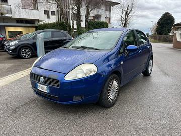 FIAT Grande Punto 1.3 MJT 75 CV 5 porte Dynamic