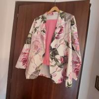 Completo donna giacca floreale e pantaloni rosa nu