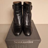 Tronchetti NeroGiardini in Vera Pelle – Taglia 40 