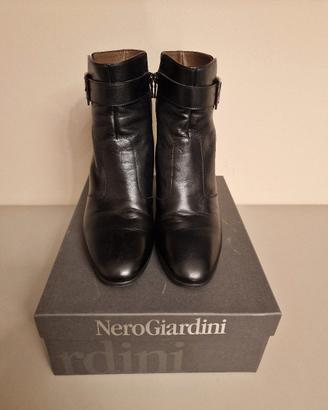 Tronchetti NeroGiardini in Vera Pelle – Taglia 40 