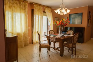 Luminoso appartamento in via Grazia Deledda