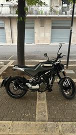 Husqvarna svartpilen