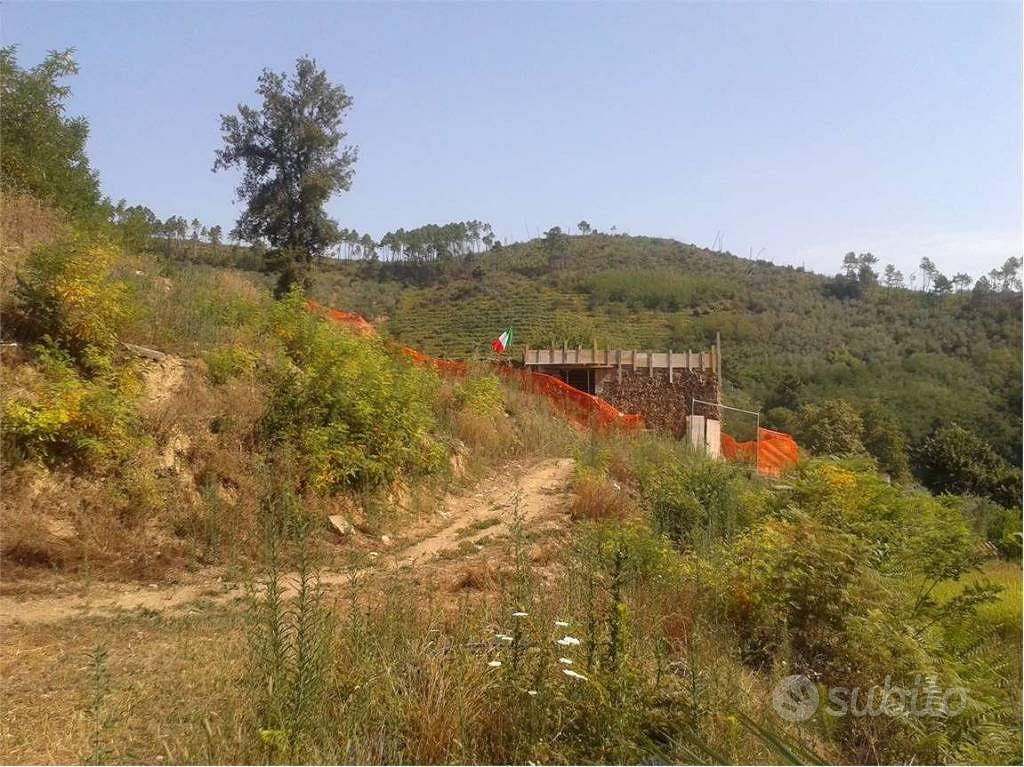 Rustico / Casale di 100 m² con 3 locali e box auto - Vista 3