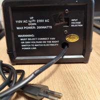 convertitore di tensione 110v-220v, max 200 watt 