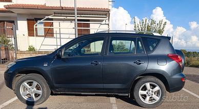 Rav 4 Toyota D•4D