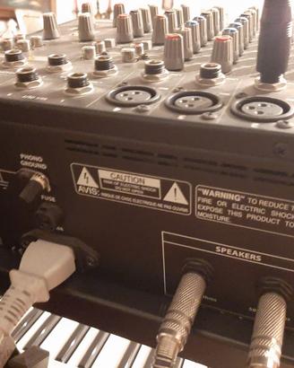 Kit audio conferenze: mixer LEM 50W, casse, aste