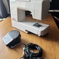 Macchina da cucire ELNA 2002