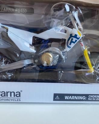 Modellino Husqvarna FS 450