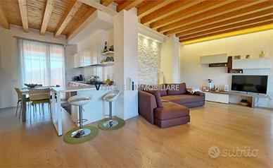 NOALE - Recente appartamento con terrazze