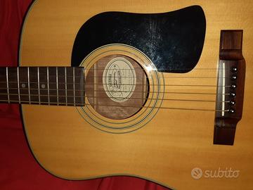chitarra acustica Washburn