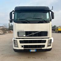 camion scarrabile Volvo