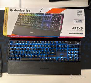 SteelSeries Apex 5 RGB layout USA con scatola
