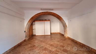 Locale uso ufficio in posizione centralissima