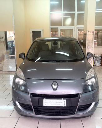 Renault Scenic Scénic X-Mod 1.5 dCi 105CV