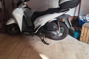 scooter SH Sport 150 cc