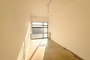 NEGOZIO A CALOLZIOCORTE