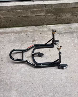 3 cavalletti per moto
