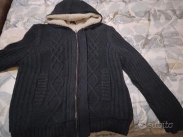 cardigan-giubbotto con cappuccio