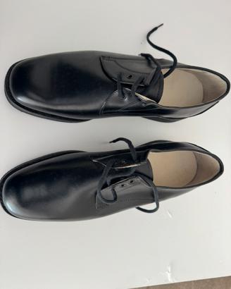 Scarpe basse nere da uomo