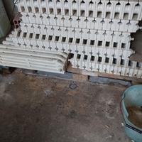Radiatori termosifoni in ghisa usati marca Tema