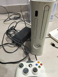 Xbox 360 120GB + Joypad + Batteria + Cuffie