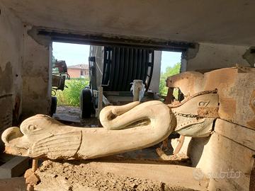 scultura antica in legno