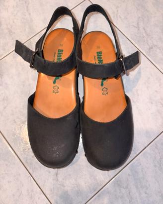 Scarpe BioNatura modello Zoccolo con Cinturino