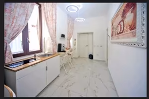 Più soluzioni al centro di Napoli