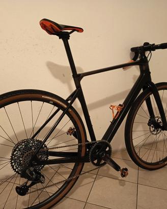Cube nuroad c 62 sl