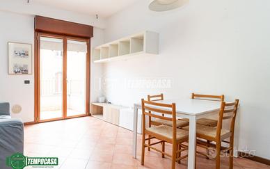 Appartamento a Milano Via pisino 2 locali