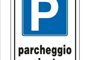 Posto auto via tuveri
