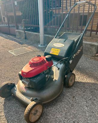 Rasaerba Honda HRG 536 usato