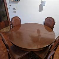 Tavolo rotondo allungabile con 5 sedie