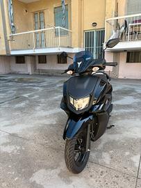 Rayzr 125 Scooter