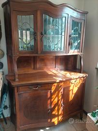 credenza con alzata a vetrinetta primi novecento 
