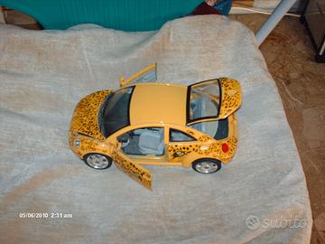 Modellino volkswagen maggiolino new beetle(1998)